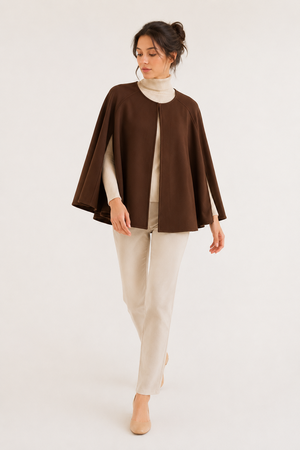Kurzer Damenmantel im Cape-Stil mit offenem Vorderteil und weiten Ärmeln – Tiffany