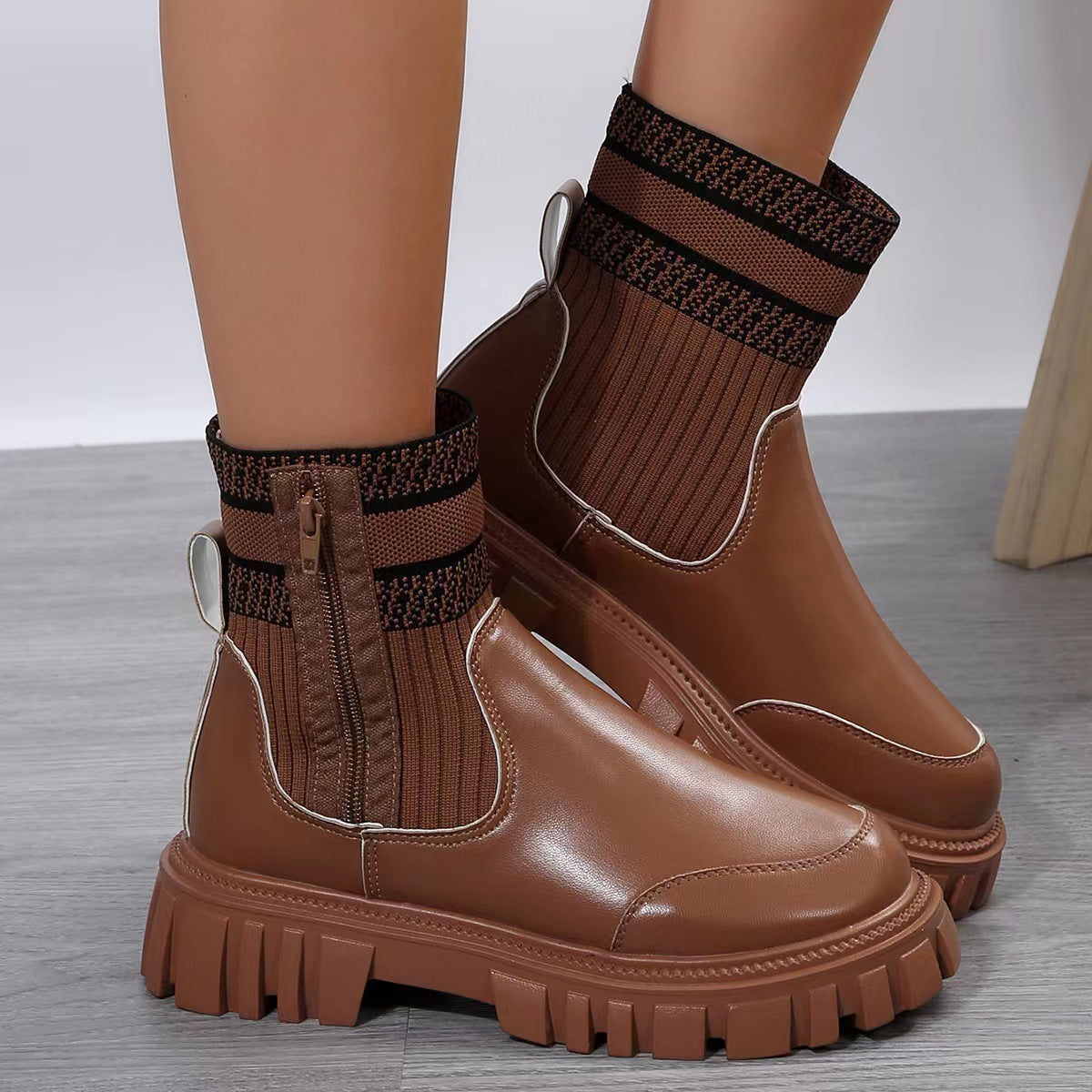 Damenstiefeletten mit dicker Sohle im Patchwork-Stil - Marisse