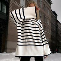 Langärmeliger Pullover mit Stehkragen