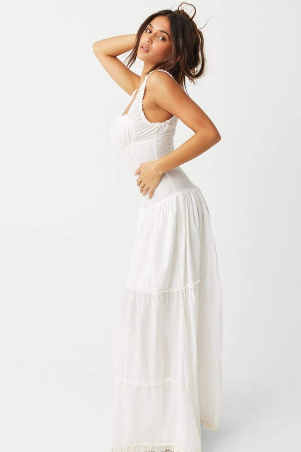 Anastasia - Robe longue semi-transparente à volants