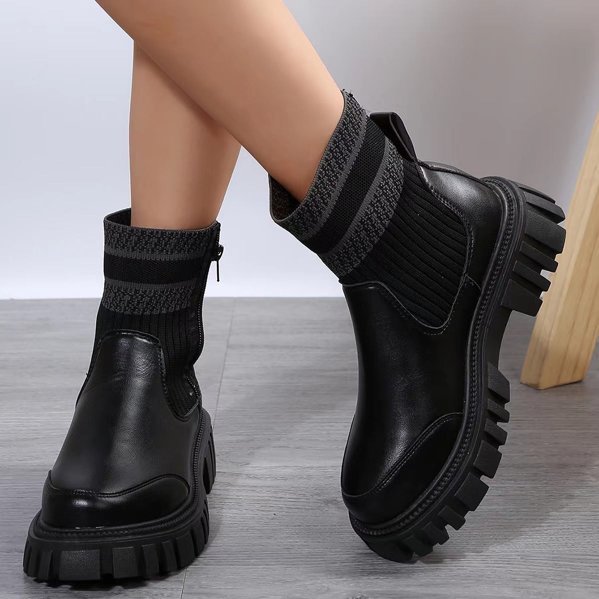 Damenstiefeletten mit dicker Sohle im Patchwork-Stil - Marisse