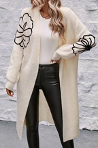 Arleth - Offene schulterfreie Duster-Strickjacke mit Blumenstickerei