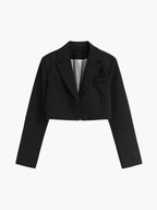Kurzer Damenblazer im Tailored-Stil – Selina