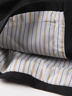Kurzer Damenblazer im Tailored-Stil – Selina