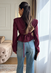 Blazer femme cintré asymétrique à épaulettes et boutons - Marlies