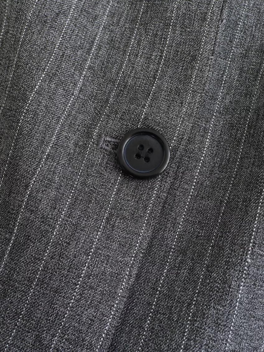Grauer Oversize-Blazer für Damen mit zwei Knöpfen – Jana