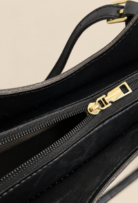 Sac cabas femme en cuir végétal avec pendentif
