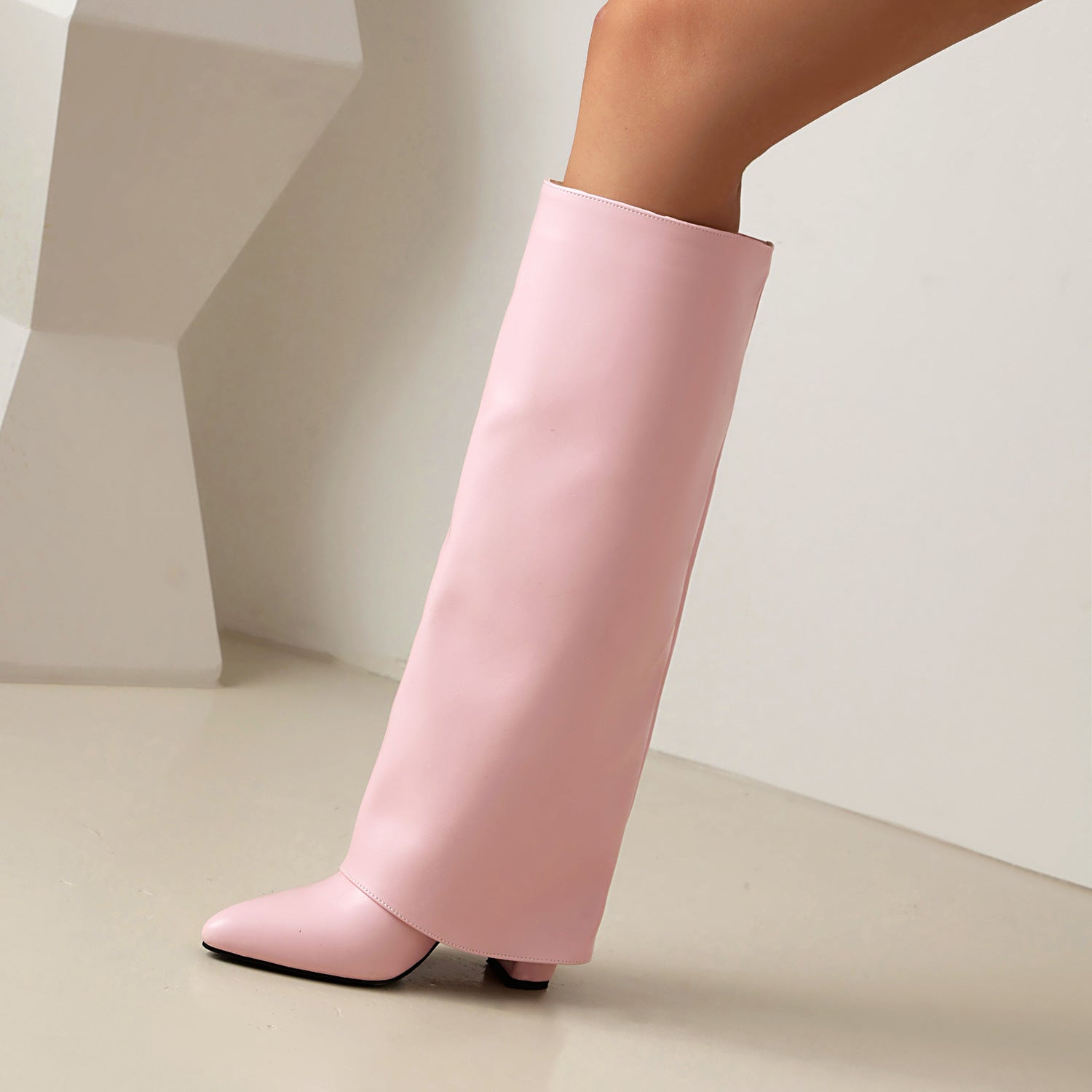 Hohe Damenstiefel mit breitem Schaft und Blockabsatz – Yvette
