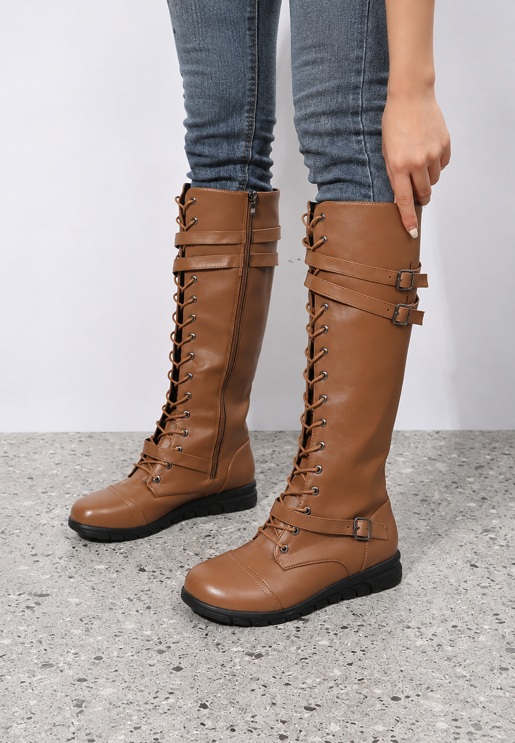 Bottes hautes femme style militaire lacets avant boucles métalliques - Bravena