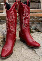 Hohe Cowboy-Stiefel für Damen mit Stickereien und breitem Absatz – Klara