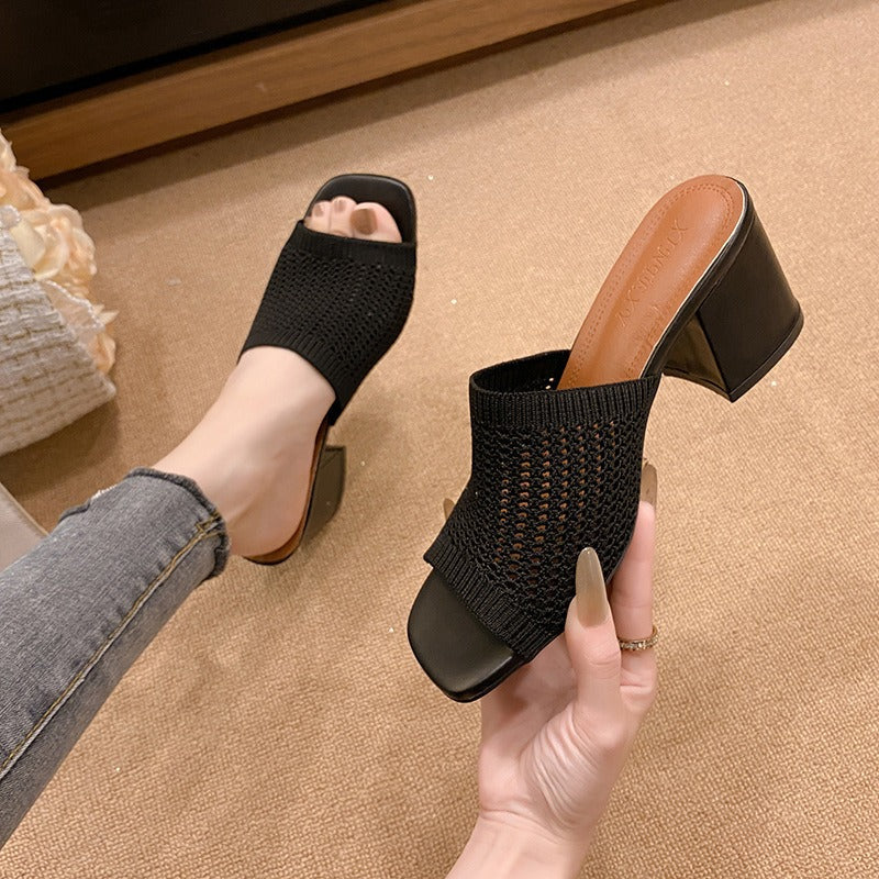 Damen-Sandalen aus atmungsaktivem Stoff mit dickem, quadratischem Absatz - Renata