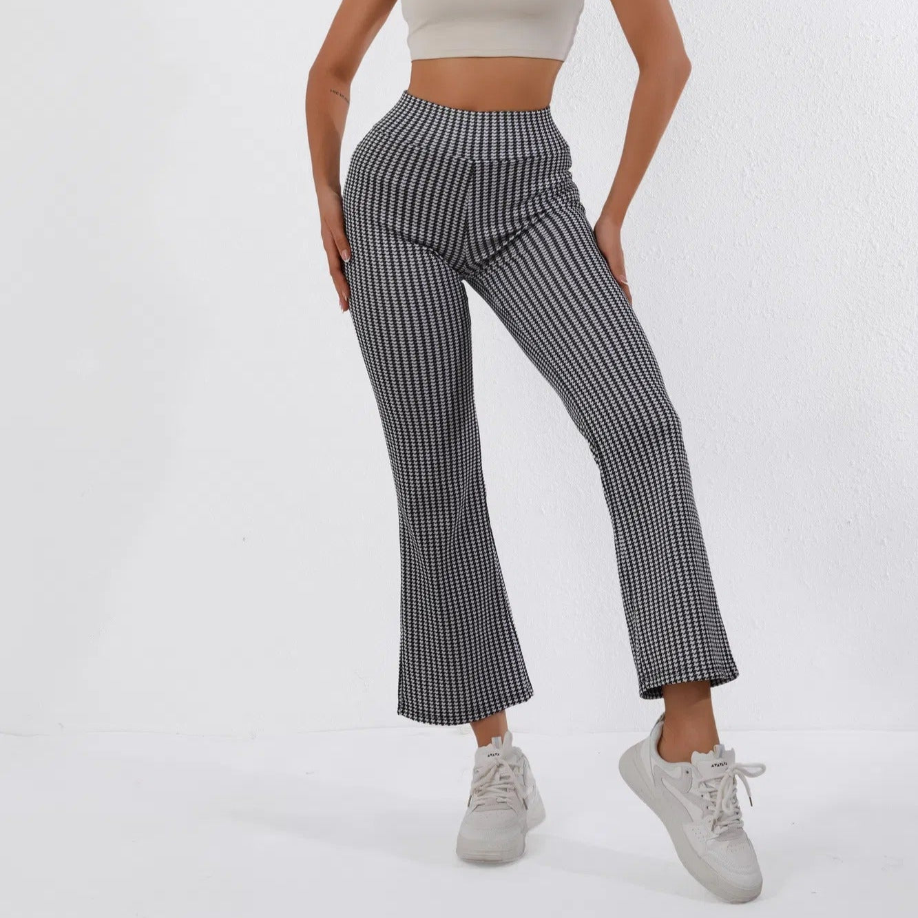 Ausgestellte Damenhose aus Stretchmaterial mit klassischem Druck - Renata