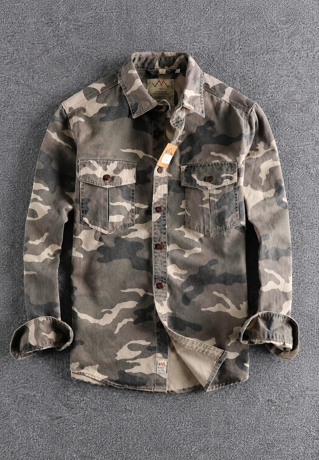Herrenhemd im Camouflage-Look mit langen Ärmeln und Brusttasche – Orsen