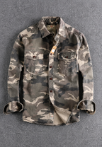 Herrenhemd im Camouflage-Look mit langen Ärmeln und Brusttasche – Orsen