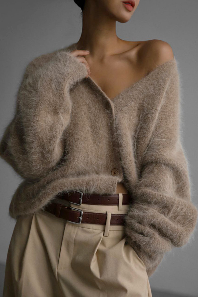 Strickcardigan in Felloptik mit V-Ausschnitt und Knöpfen – Annelie