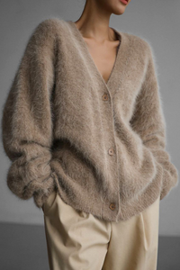 Cardigan en maille effet fourrure, col en V et boutons - Annelie