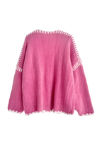 Lockere Damen-Strickjacke mit kontrastierenden Rippenbündchen und langen Ärmeln – Selmara
