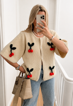 Damen-Strickjacke mit Kirschen-Motiv und kurzen Ärmeln – Culemena