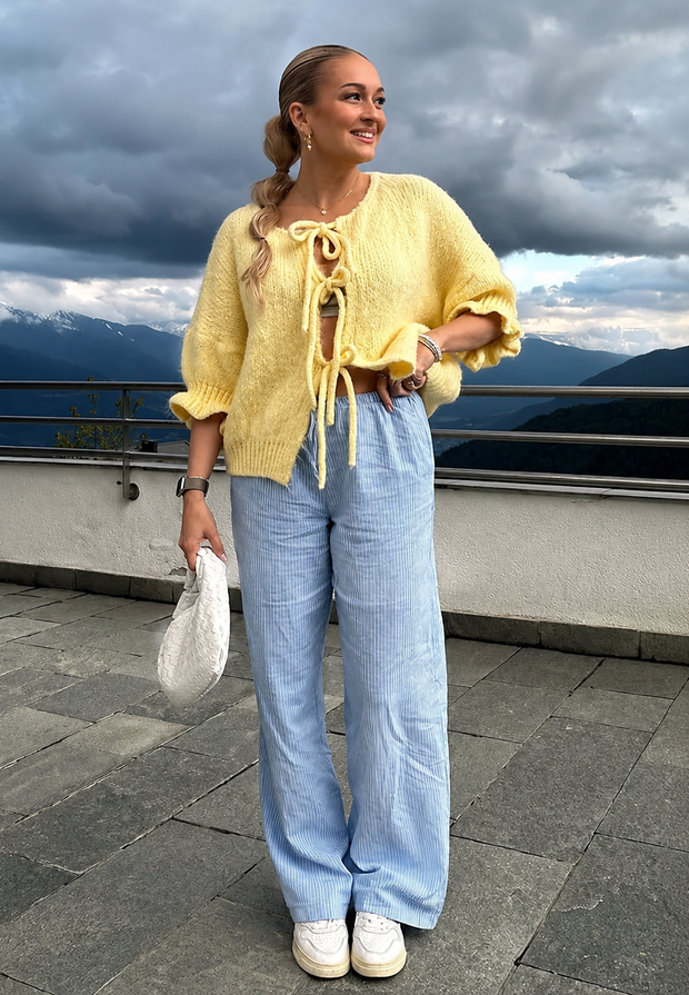 Damen-Strickcardigan mit Bändern vorne – Margaux