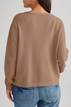 Damen-Strickjacke mit Rundhalsausschnitt, Knöpfen und Taschen – Sorelia