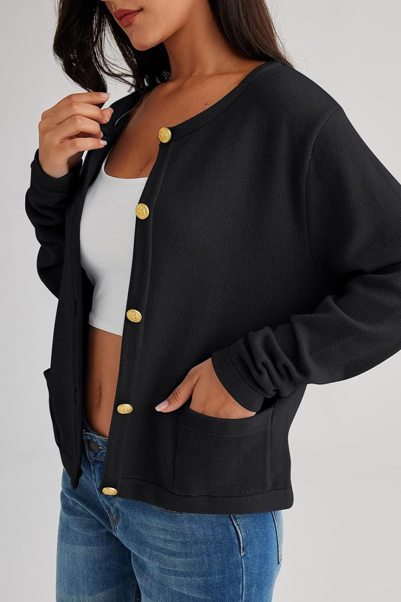Damen-Strickjacke mit Rundhalsausschnitt, Knöpfen und Taschen – Sorelia
