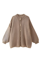 Oversize-Strickjacke mit grobem Strickmuster, Rollkragen und Metallknöpfen – Koranna