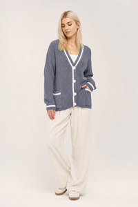 Strickcardigan für Damen mit V-Ausschnitt und Knöpfen – Hallow