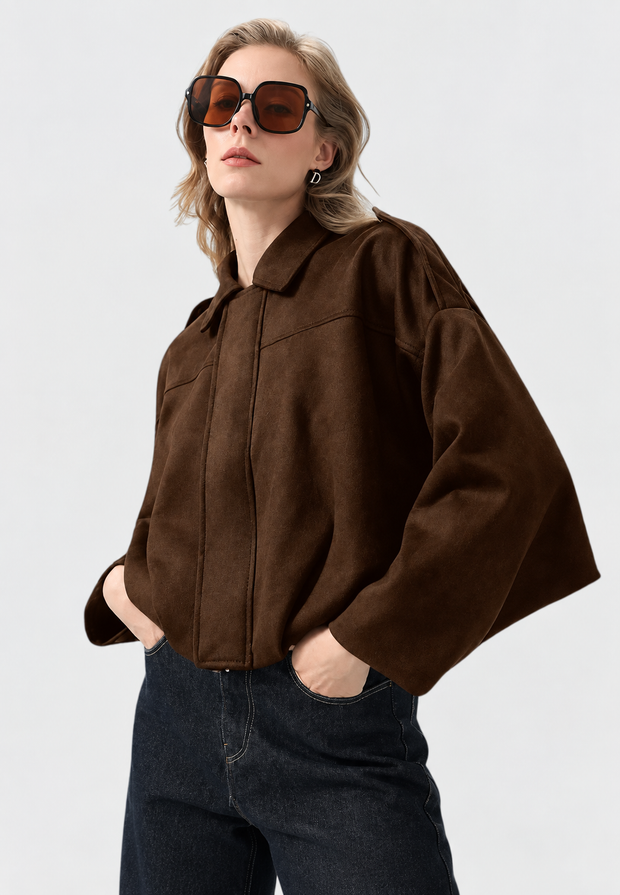 Kurze Damenjacke in Wildlederoptik mit Hemdkragen – Azucena