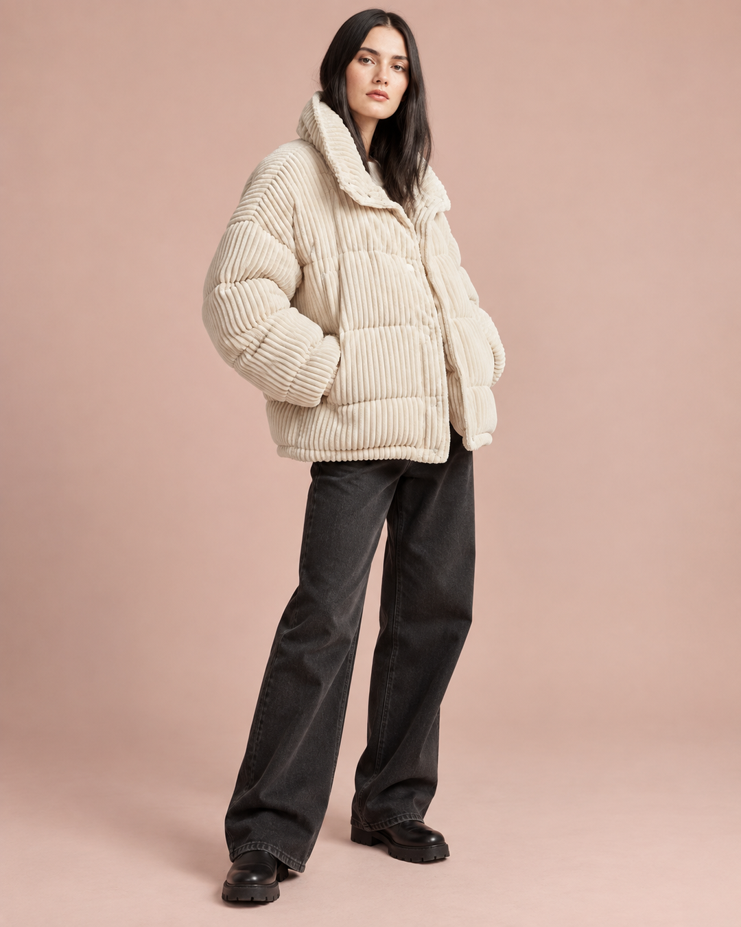 Steppjacke aus Cord für Damen mit hohem Kragen und weiter Passform – Marit