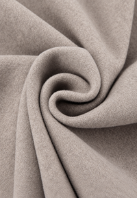 Kurze Damenjacke mit doppelter Knopfleiste und Rundhalsausschnitt – Esmée