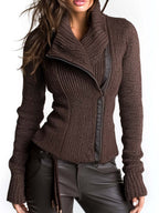 Damen-Strickjacke mit asymmetrischem Reißverschluss und hochgeschlossenem Rippstrickkragen – Eliska