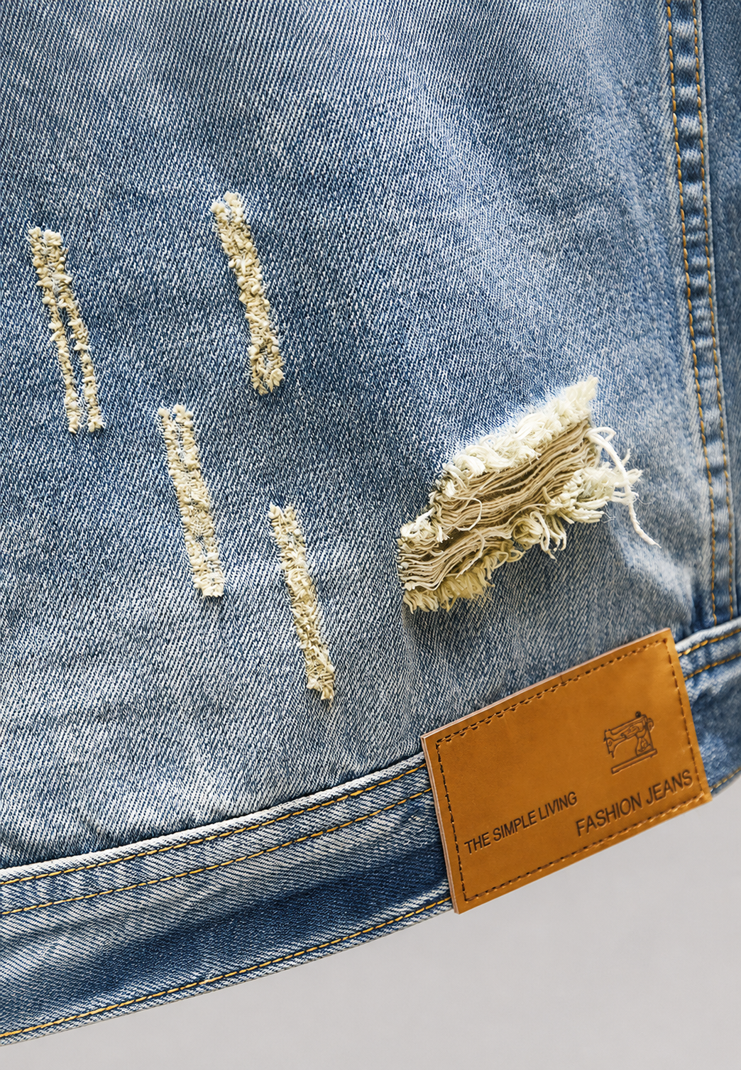 Herren-Jeansjacke in Slim-Fit-Passform mit Rissen und Wasch-Effekt – Levon