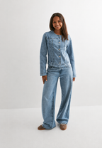 Taillierte Damen-Jeansjacke mit Rundhalsausschnitt – Sigrid