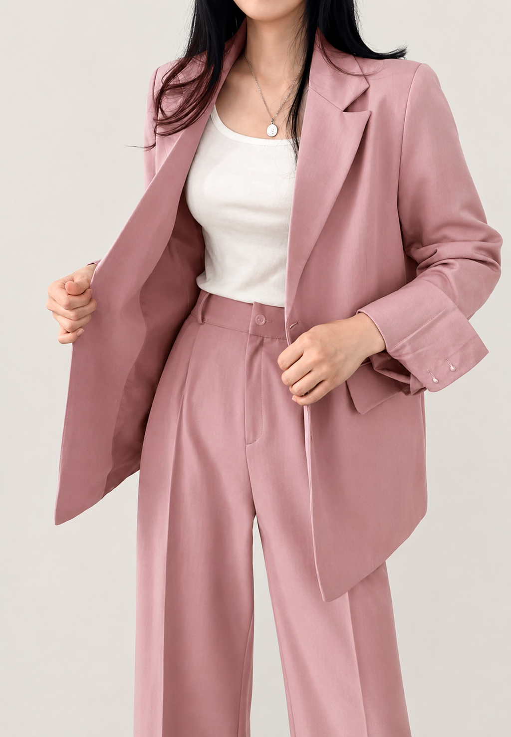 Zweiteiliges Damen-Set aus Blazer und gerader Hose – Athena