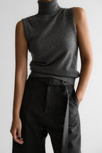 Damen-Set: ärmelloses Top mit hohem Kragen und kurzer Strickjacke – Celia