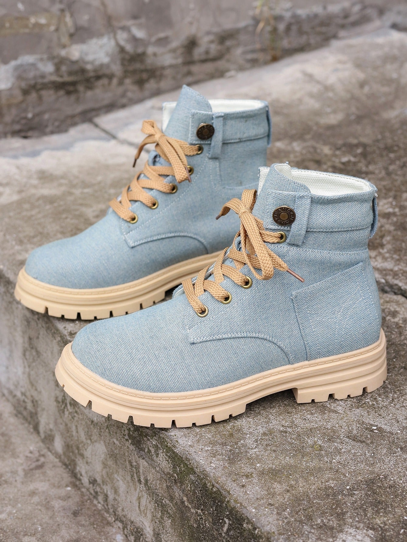 Lässige Damen-Stiefeletten aus strukturiertem Canvas im urbanen Stil - Martina