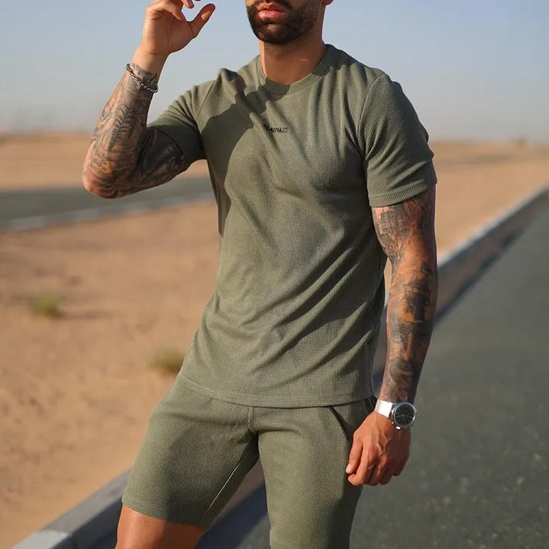 Sportliches Herren-Outfit im urbanen Stil - Mateo