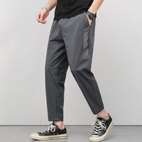 Konisch zulaufende Herrenhose mit Gummizug am Saum - Lucas