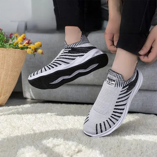 Baskets en maille respirante pour hommes, noires et blanches - Nova
