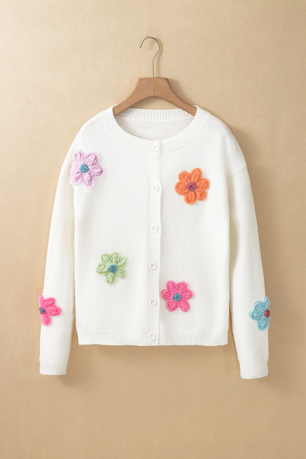 Arielle - Niedliche, gestrickte Strickjacke mit Blumenmuster und Knöpfen