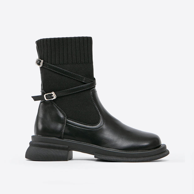 Bottines Sereny avec détails à lanières