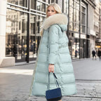 Bonnie - Langer Wintermantel mit Pelzkapuze und Gürtel für Frauen