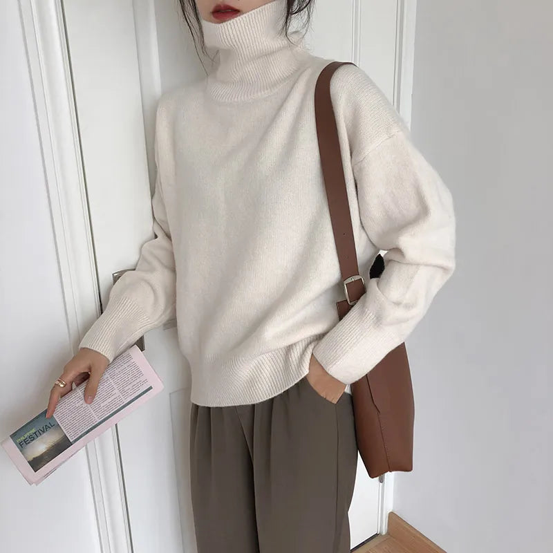 Brielle - Rollkragenpullover im Stil eines gesteppten Pullovers