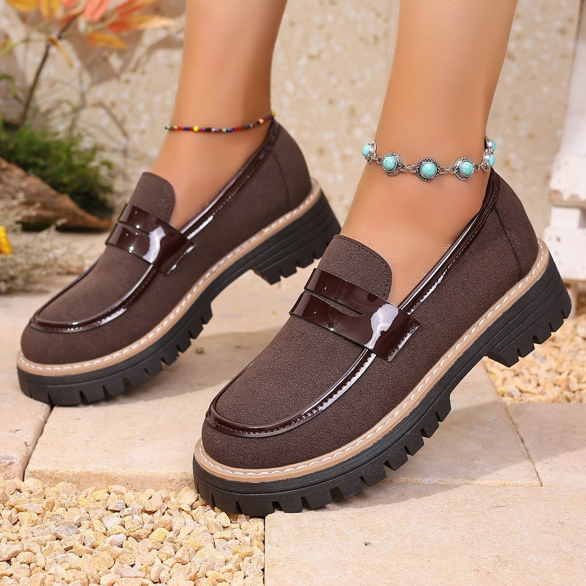 Matte Damen-Slipper mit klobigem Plateau - Rebeca