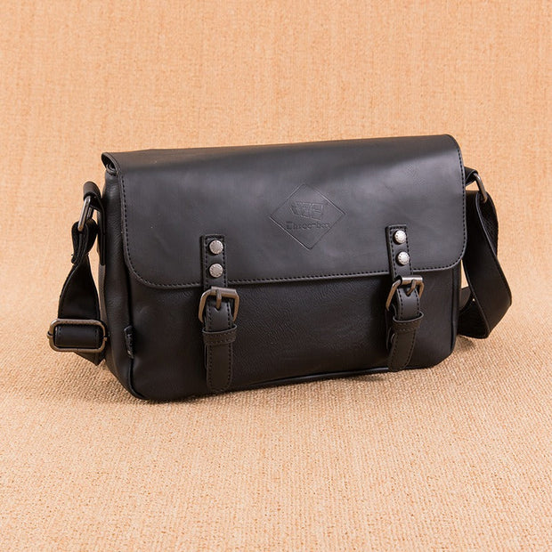 Sac à bandoulière en cuir synthétique pour homme avec boucles vintage - Matthew