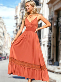 Rebecca - Robe en dentelle crochetée avec ceinture froncée
