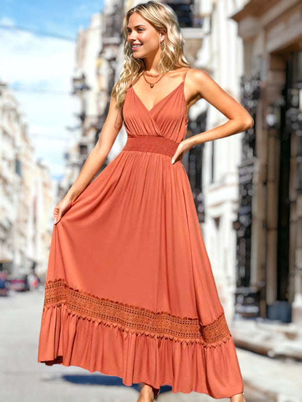 Rebecca - Robe en dentelle crochetée avec ceinture froncée