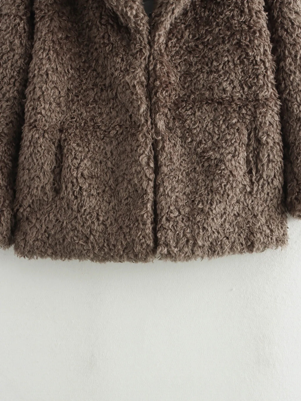 Plüschjacke für Damen mit klassischem Revers - Rosaura