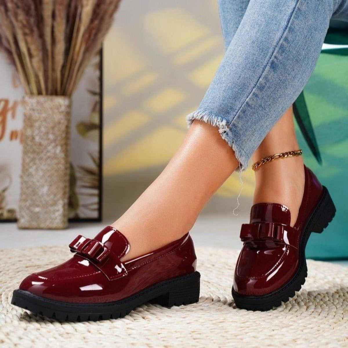 Glänzende rote Damen Slipper aus Lackleder mit dicken Sohlen - Victoria