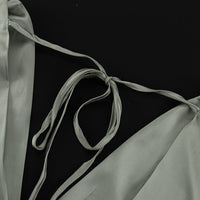 Robe femme en satin à manches évasées et encolure croisée - Margaux